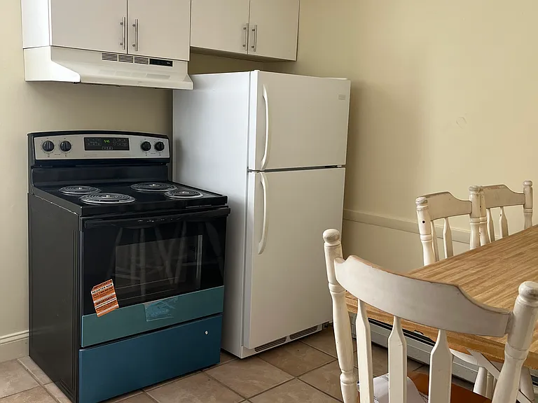 98 Raymond St #1W — Photo 5