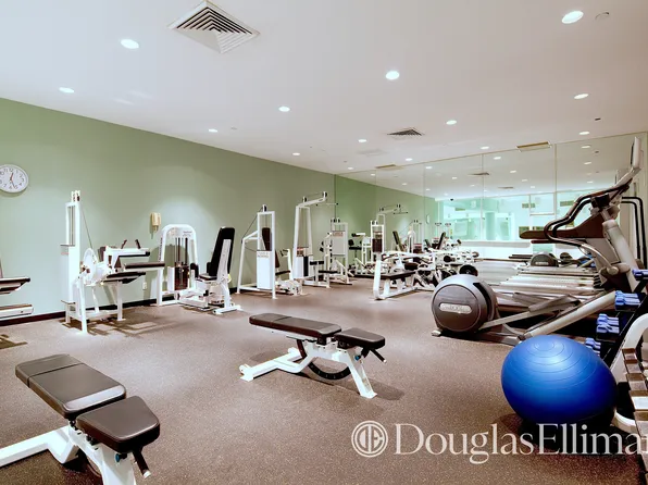 235 East 40th Street image 16 of 21