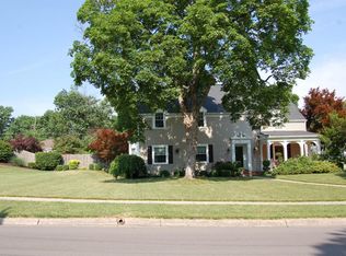 1053 S Lafayette Ave, Marshall, MO 65340