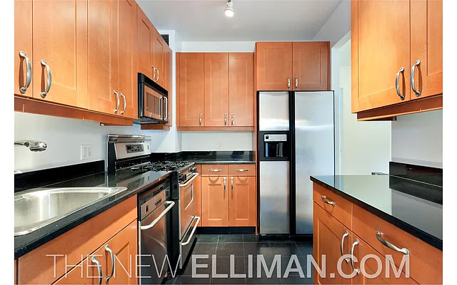 Rented by Douglas Elliman | media 26