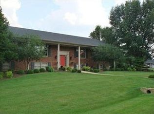 1877 Bahama Rd, Lexington, KY 40509