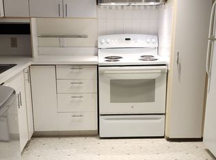 1215 NW 85th St #1, Seattle, WA 98117