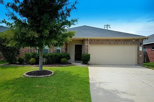 2727 Lakecrest River Dr Photo 1