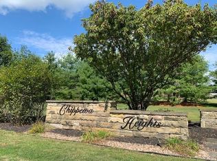 1800 Cherokee Dr, Beaver Falls, PA 15010