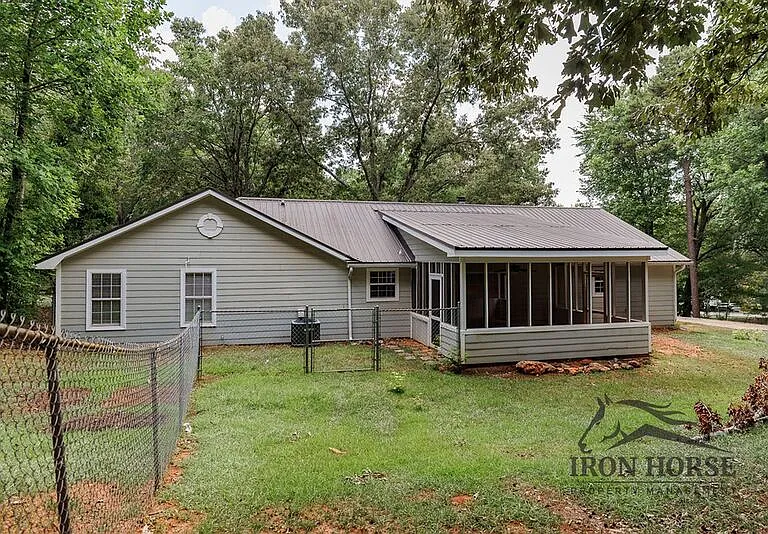 335 Oak Meadows Dr — Photo 23