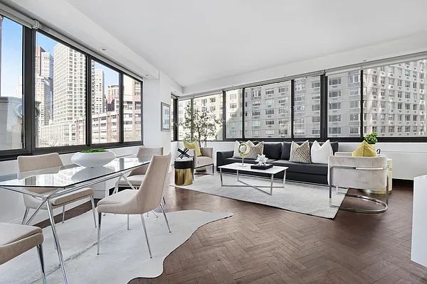 Sold by Compass | media 1