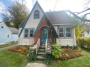 26 Goodale Ave E, Battle Creek, MI 49037