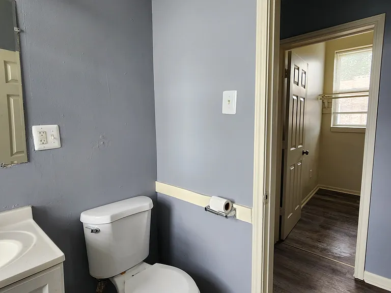 1650 S Saint Louis Ave #1R — Photo 8
