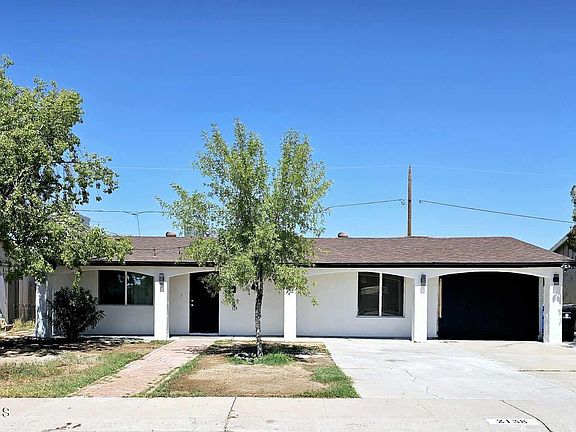 2nd image of 2138 W POINSETTIA Drive