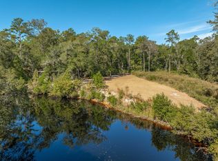 233 Seminole Ln, Sopchoppy, FL 32358