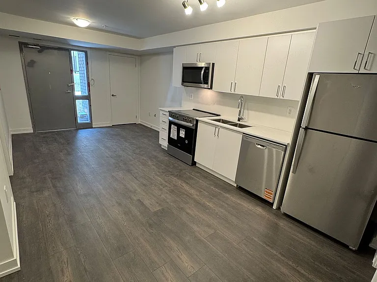 1680 Victoria Park Ave #107 — Photo 4