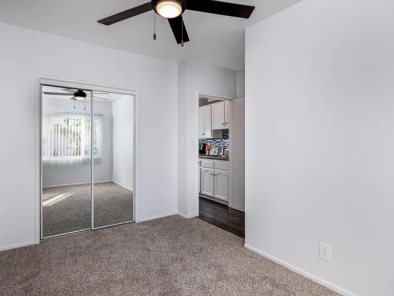 11916 Eucalyptus Ave — Photo 8