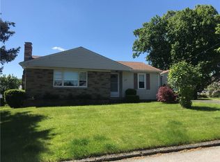 29 Birchwood Dr, Cranston, RI 02920