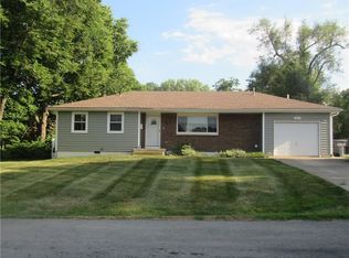 801 E Walnut St, Harrisonville, MO 64701