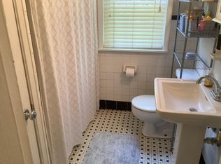 100 Fox Hall Rd APT D, Mountain Brk, AL 35213