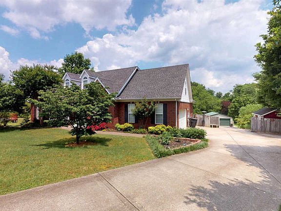 2nd image of 2501 Burgess St