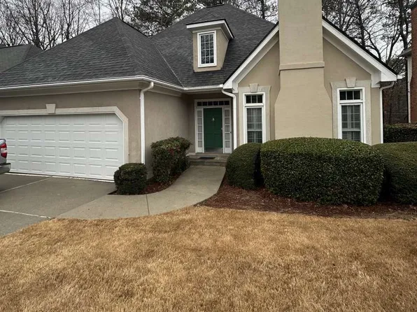 217 Spalding Gates Dr, Sandy Springs, GA 30328