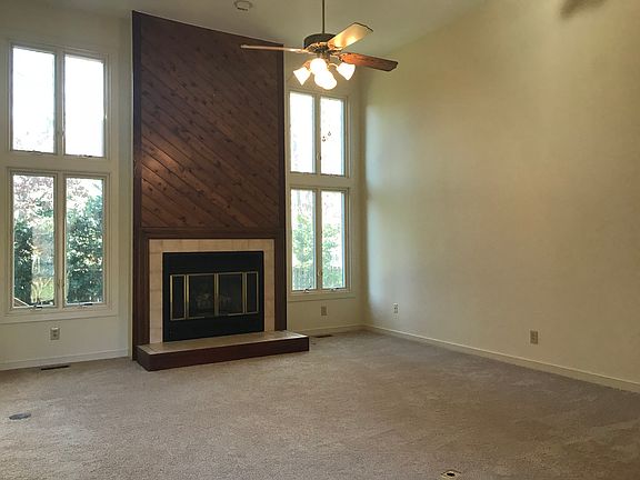 Great Room - Natural Gas FP