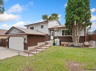 5220 Bowie Dr, Cheyenne, WY 82009
