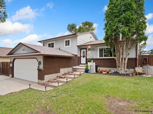 5220 Bowie Dr, Cheyenne, WY 82009