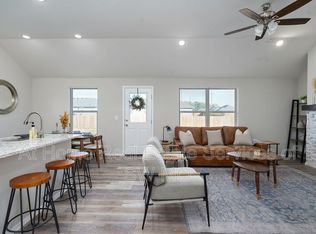 220 W Canterbury Ln, Willard, MO 65781