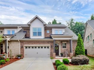 5106 Waldron Meadow Dr, Charlotte, NC 28226