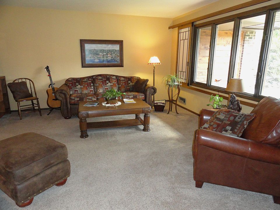 1st image of 2412 Driftwood Ln