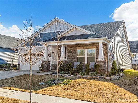 3rd image of 9311 Dunwich Dr