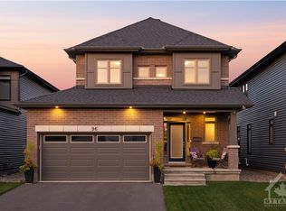 96 Heirloom St, Ottawa, ON K4M0L3