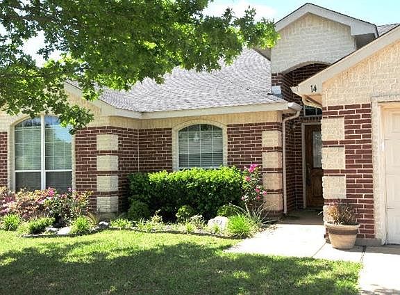 2nd image of 14 Fern Oak Ct