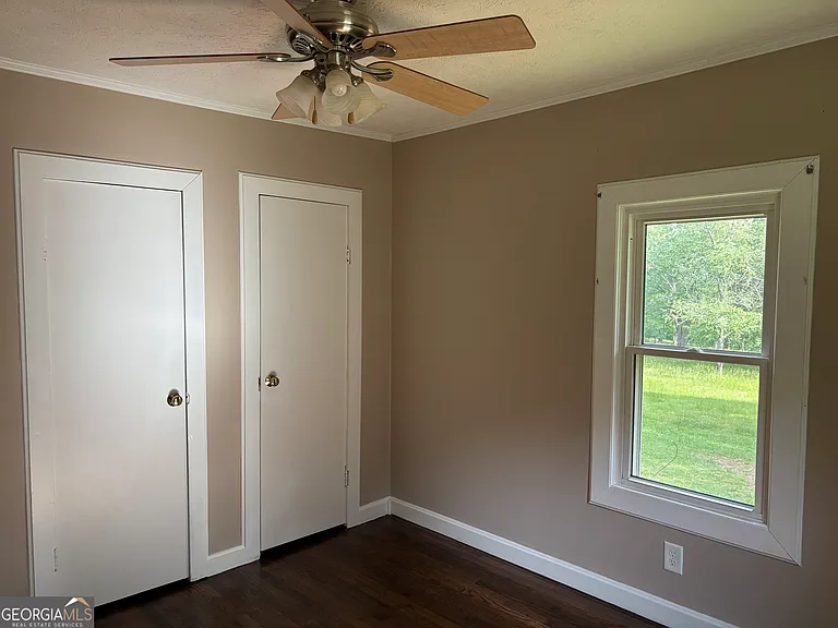 1402 Dewey St — Photo 19
