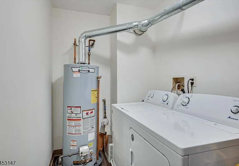 57 Lindsey Ct — Photo 22