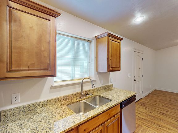 4th image of 279 Country Club Pkwy #11255101
