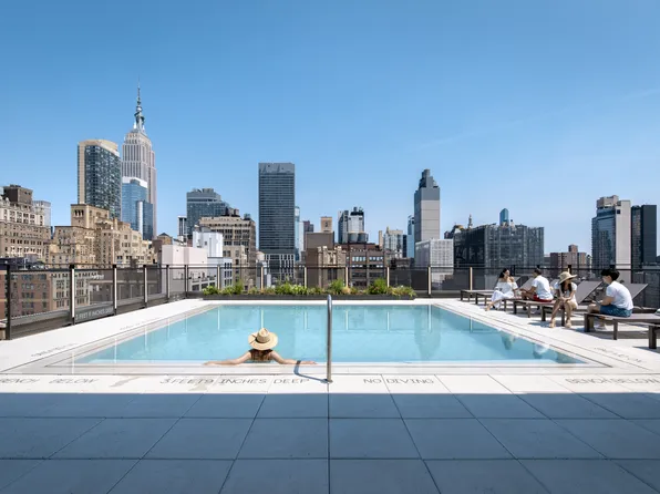 243 West 28th Street image 7 of 14