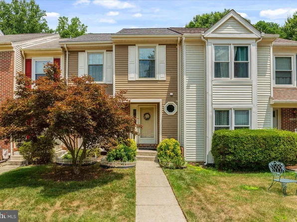 11531 Hill Meade Ln, Woodbridge, VA 22192