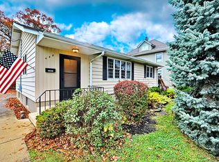 448 E Washington St, West Chicago, IL 60185