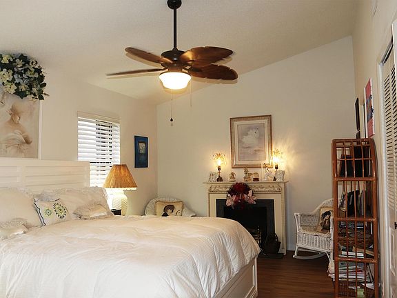 3rd image of 6114 Fairfield Cir