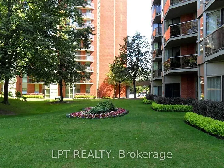 10 Dean Park Rd #1101 — Photo 7
