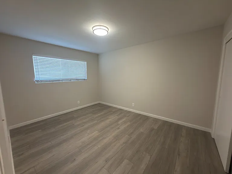 1568 Hollenbeck Ave #1 — Photo 18