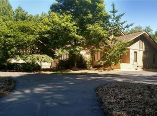 1327 Georgetown Ct, High Point, NC 27262