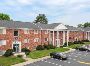 3890 Williamsburg Way, Columbus, IN 47203