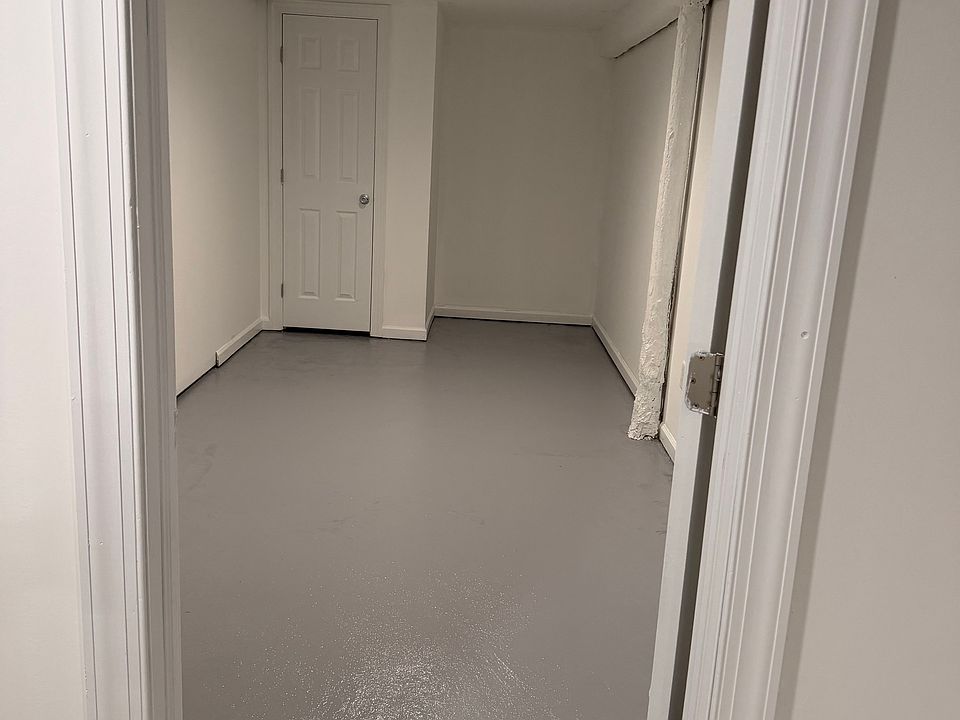 2nd image of 2055 E 61st St #1