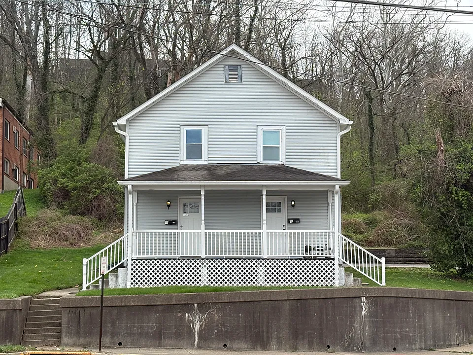 502 Main St