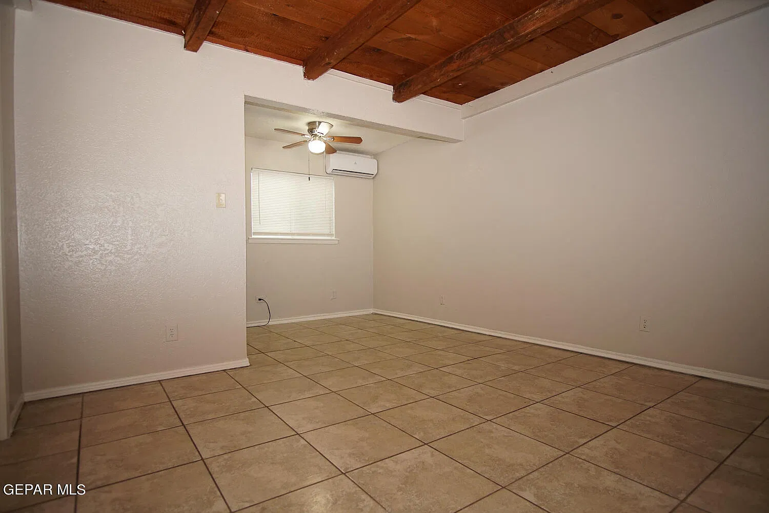 1 bed, 1.0 bath, 460 sqft, $745 — Photo 4
