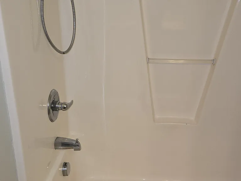 196 Sandspur Ct — Photo 34