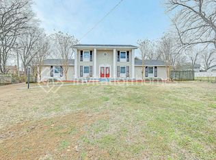 129 Timber Ridge Dr, Nashville, TN 37217