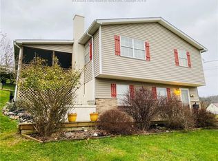 236 3rd Ave, Ripley, WV 25271