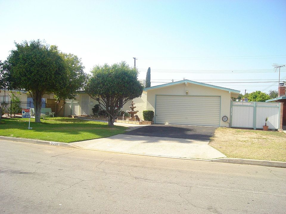 1st image of 2231 W Midwood Ln
