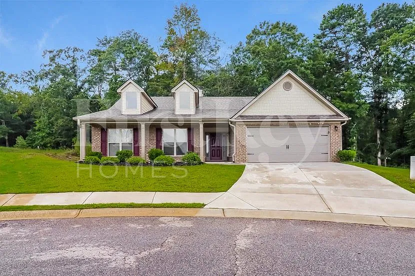 4 bed, 2.5 bath, 2194 sqft, $2,450 — Photo 1