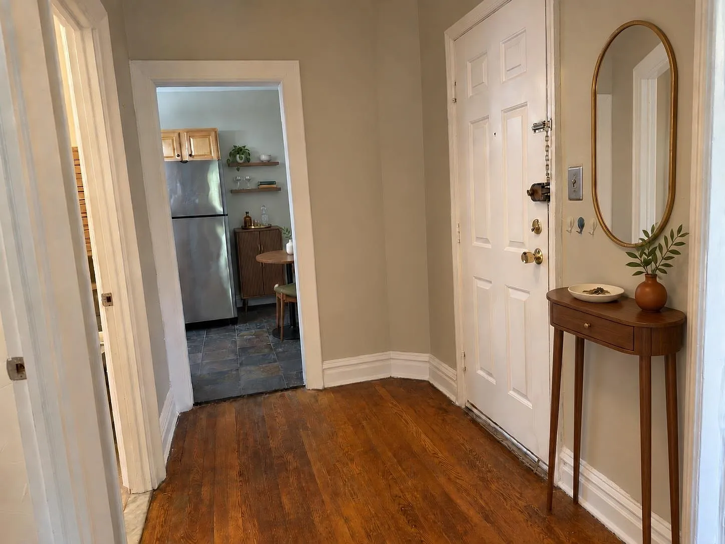 1 bed, 1.0 bath, $2,000 — Photo 2